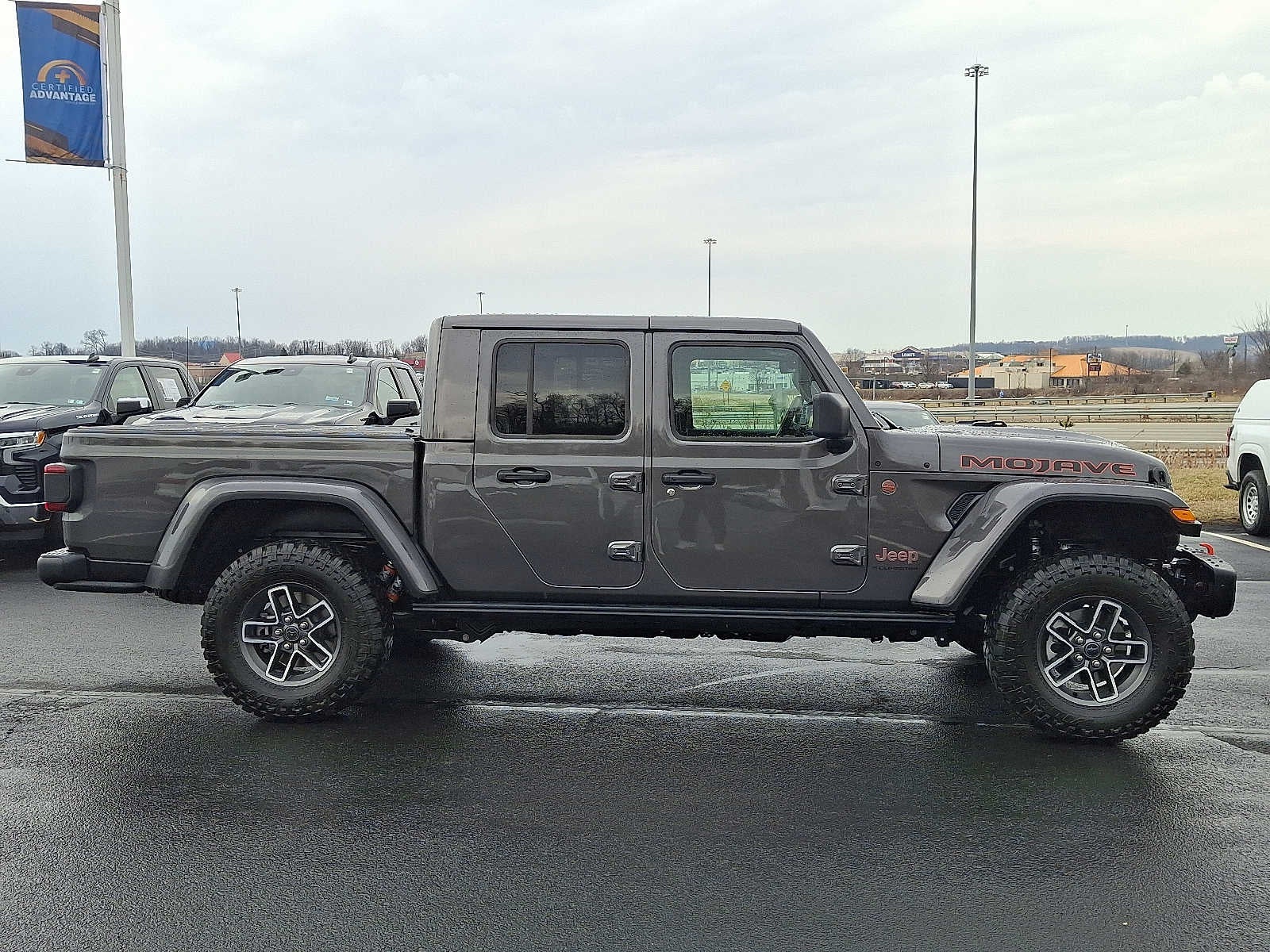 2025 Jeep Gladiator Mojave X