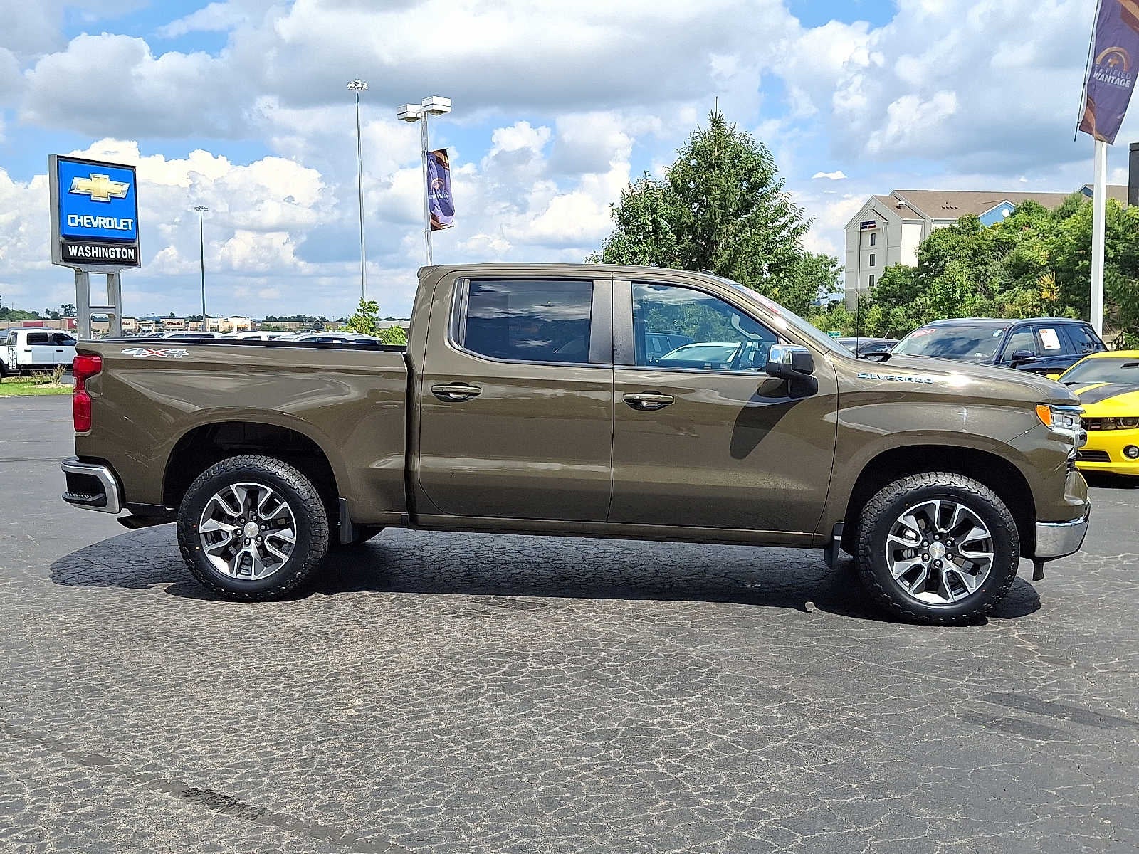 2023 Chevrolet Silverado 1500 LT