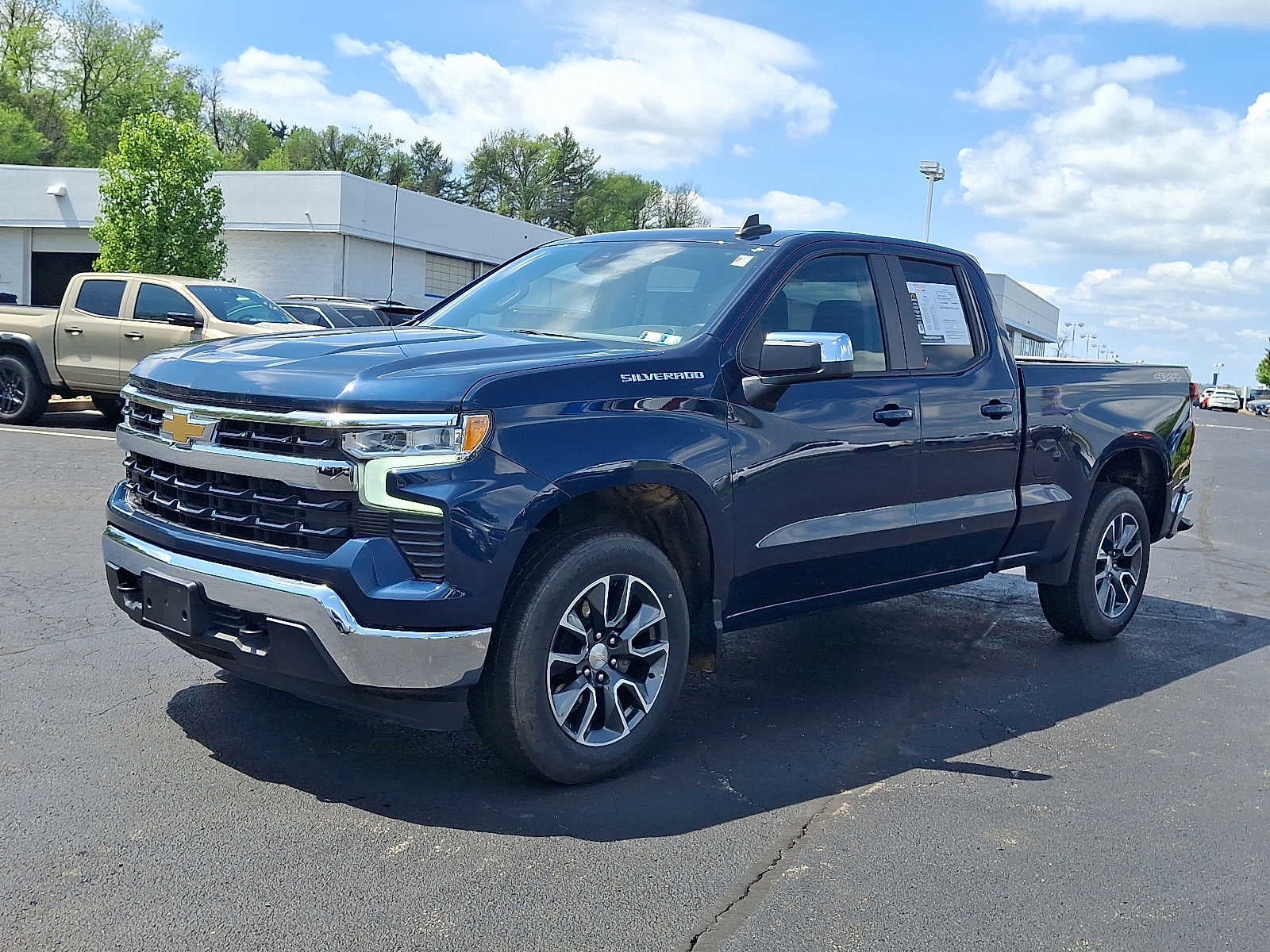 2023 Chevrolet Silverado 1500 LT (2FL)