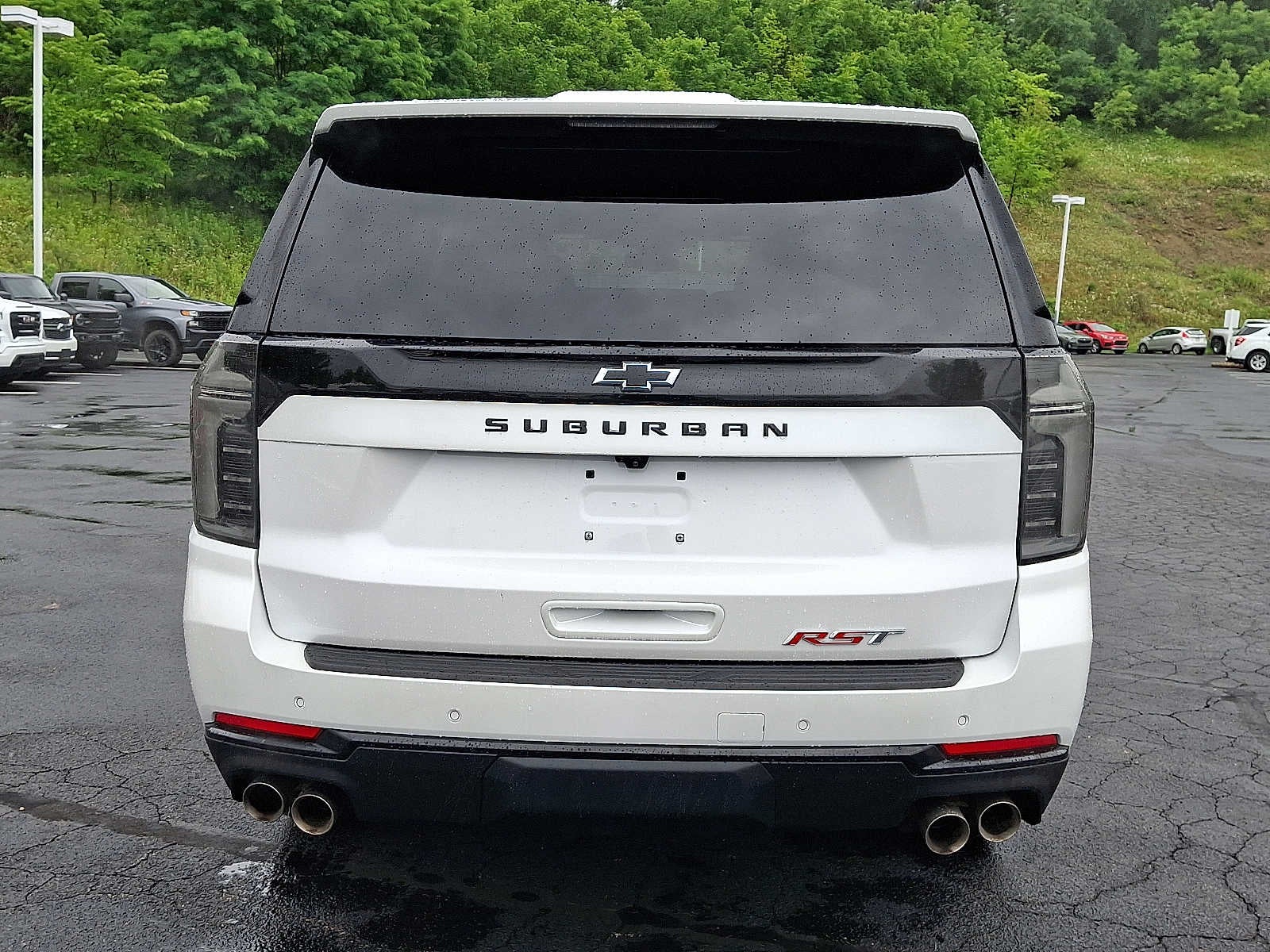 2025 Chevrolet Suburban RST