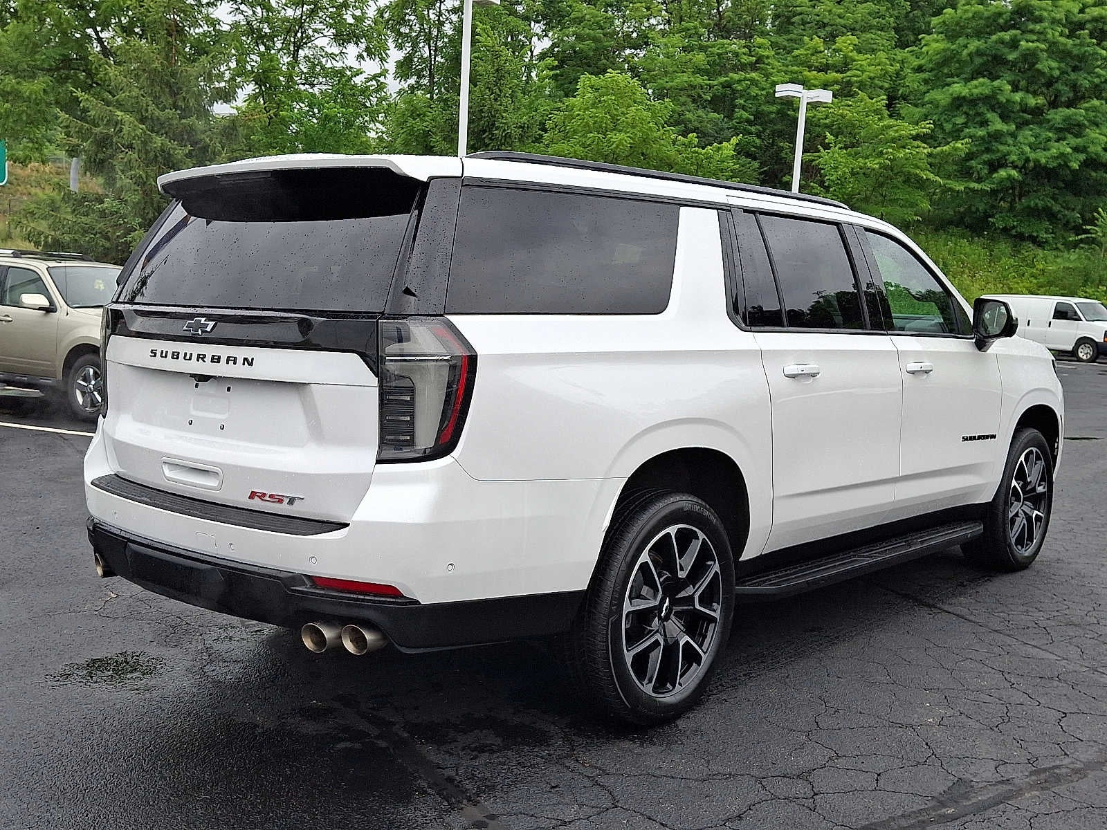 2025 Chevrolet Suburban RST