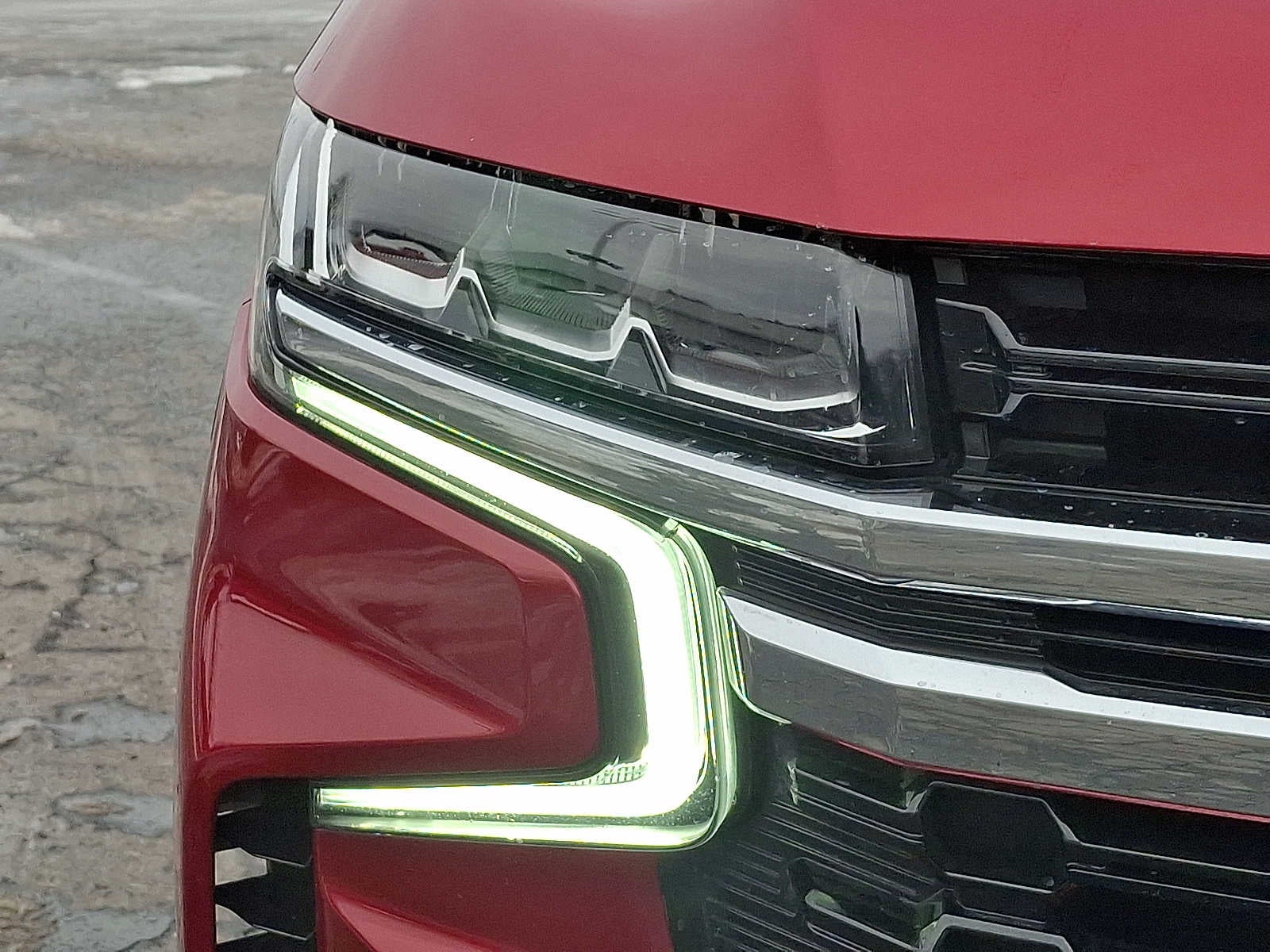 2023 Chevrolet Suburban LS