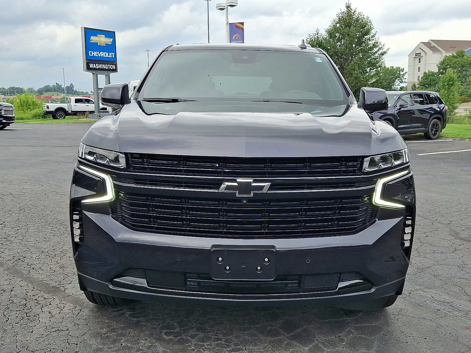2023 Chevrolet Suburban RST