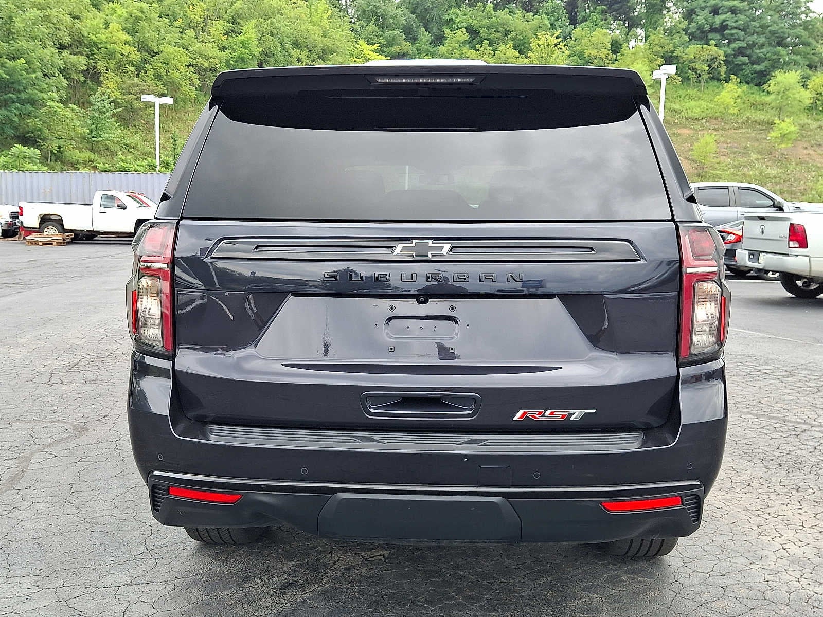 2023 Chevrolet Suburban RST