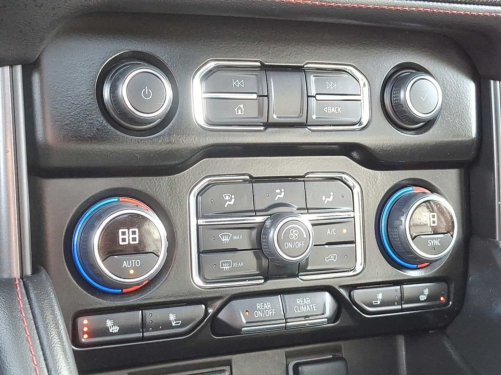 2022 Chevrolet Suburban RST