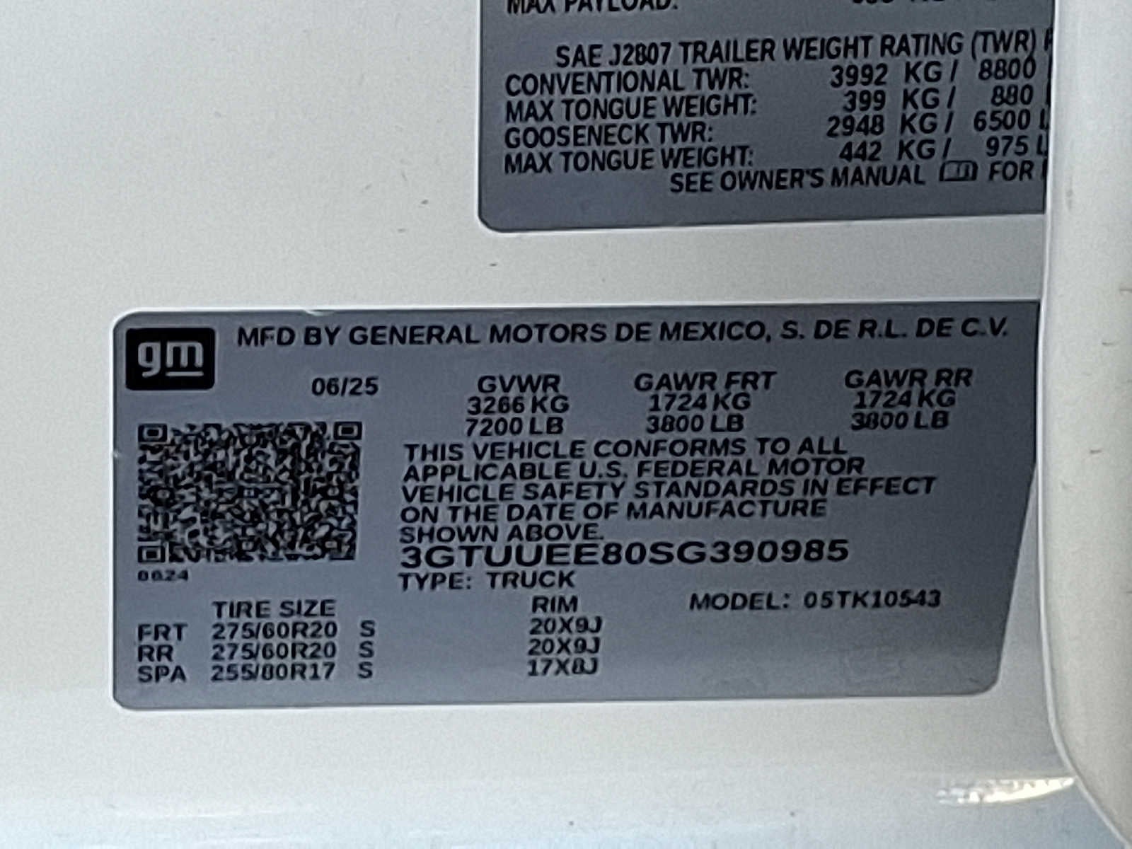 2025 GMC Sierra 1500 AT4