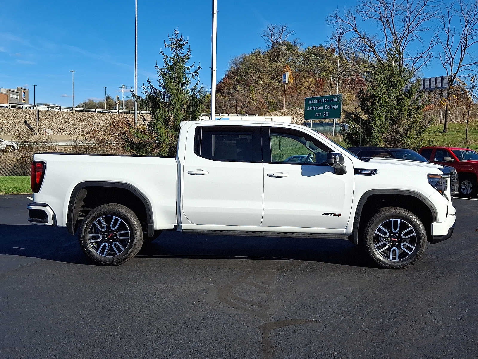 2025 GMC Sierra 1500 AT4
