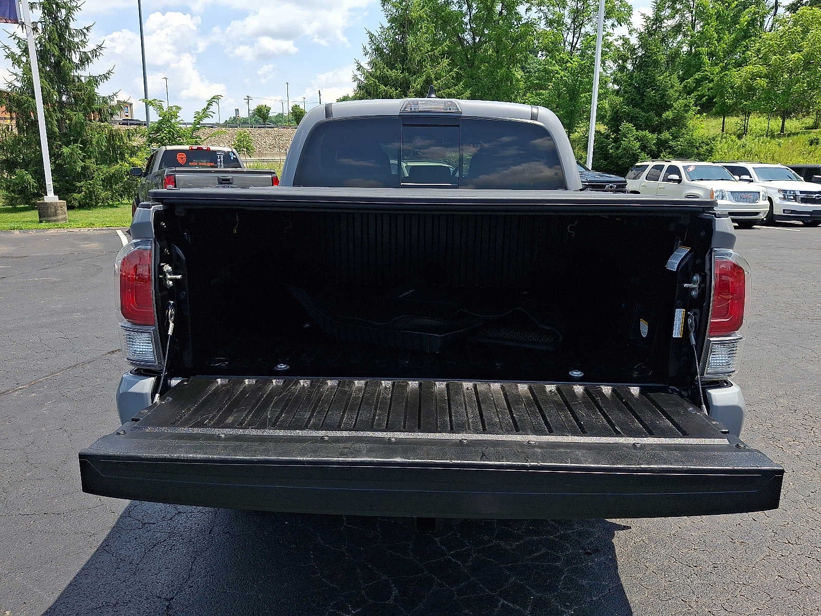 2020 Toyota Tacoma 4WD SR5