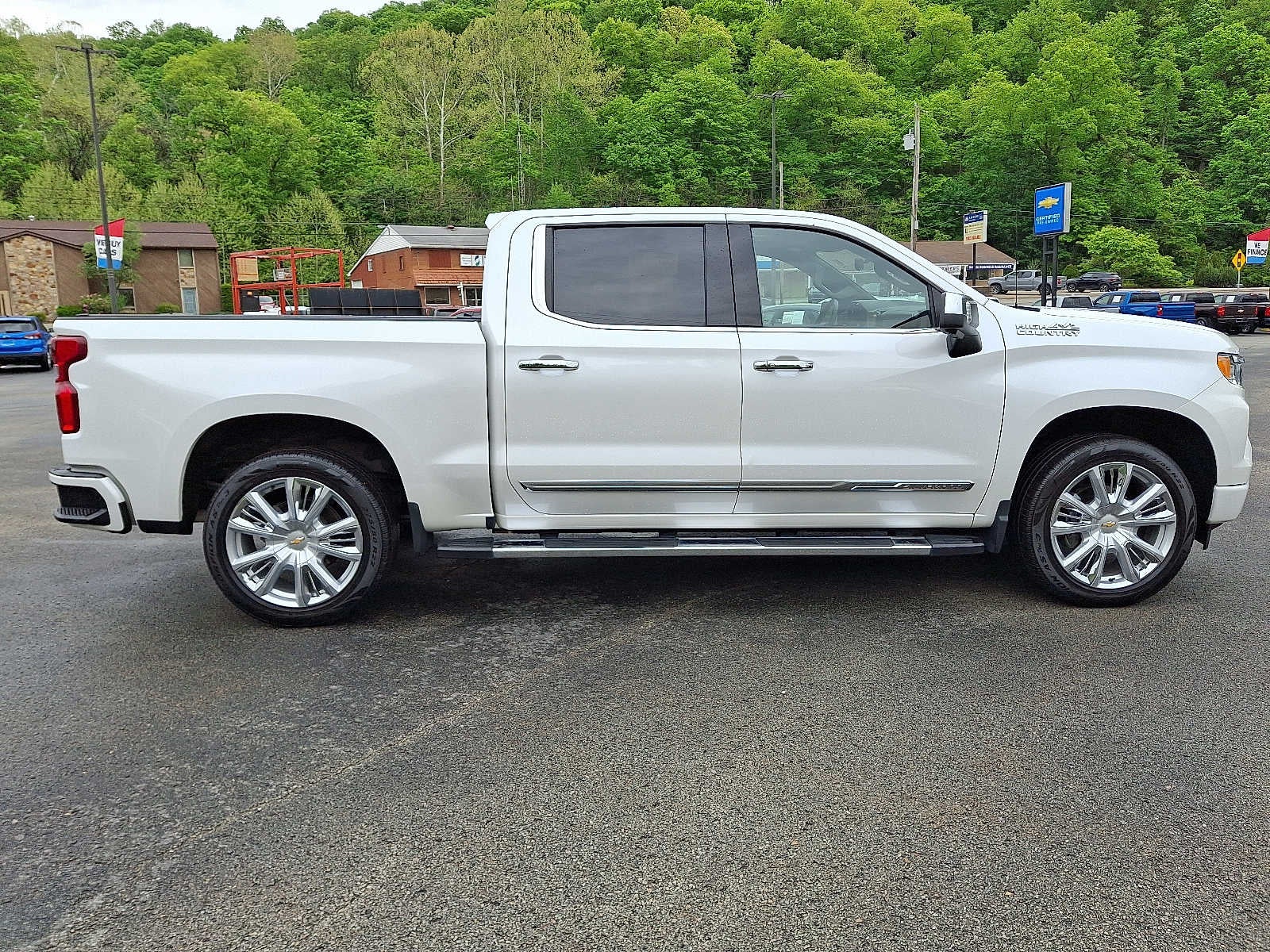 2023 Chevrolet Silverado 1500 High Country