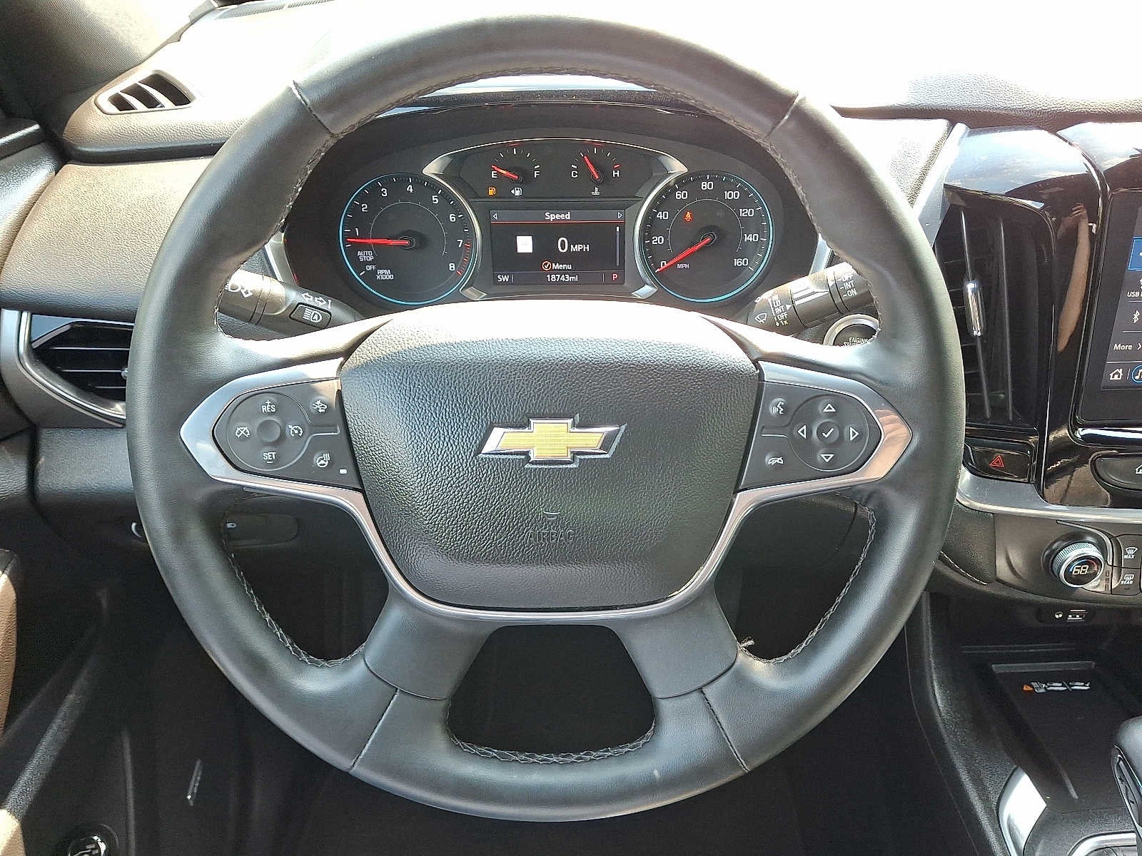 2023 Chevrolet Traverse LT Leather