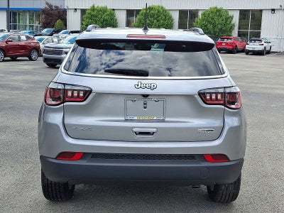 2023 Jeep Compass Latitude Lux