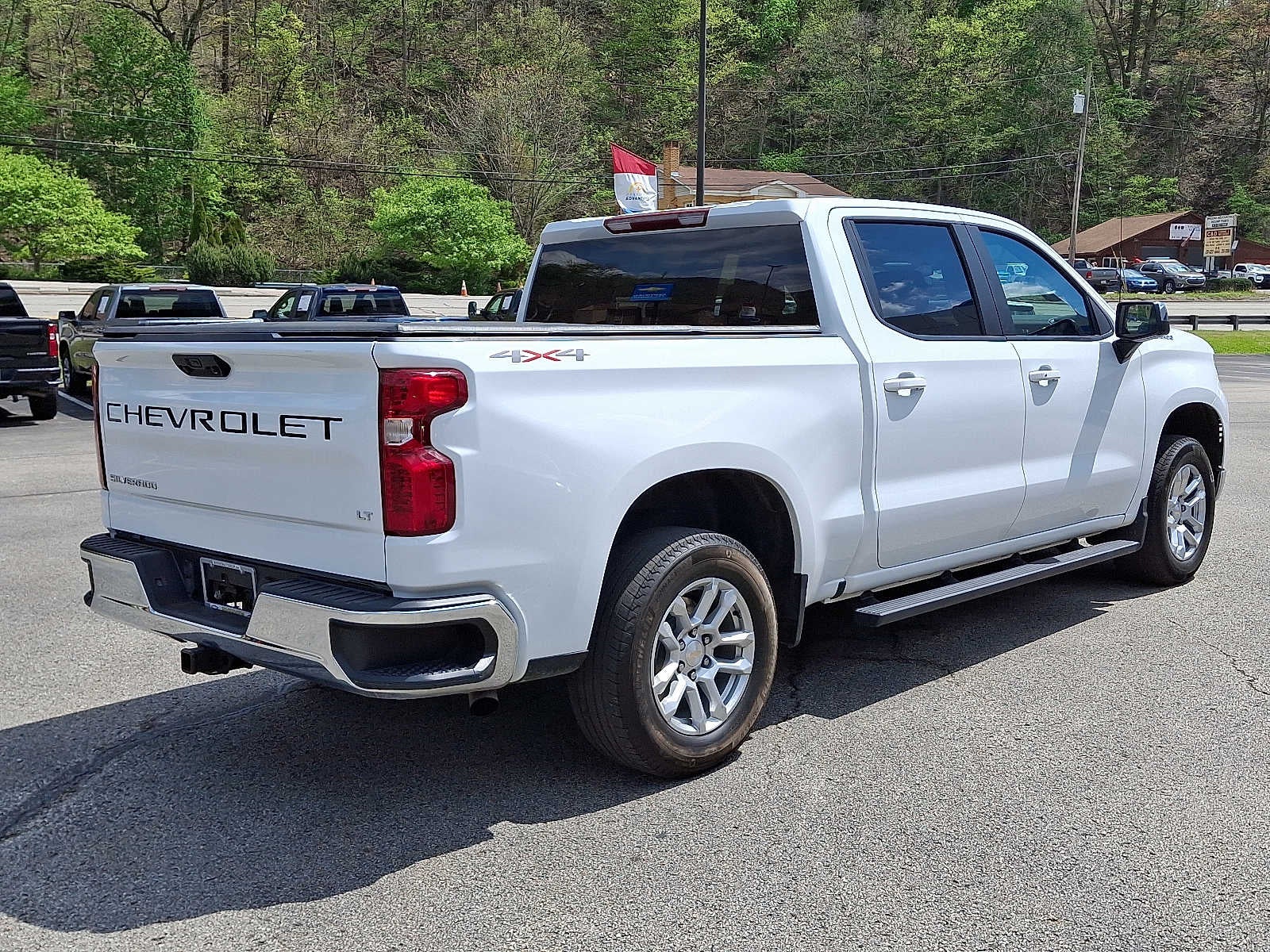 2023 Chevrolet Silverado 1500 LT (2FL)