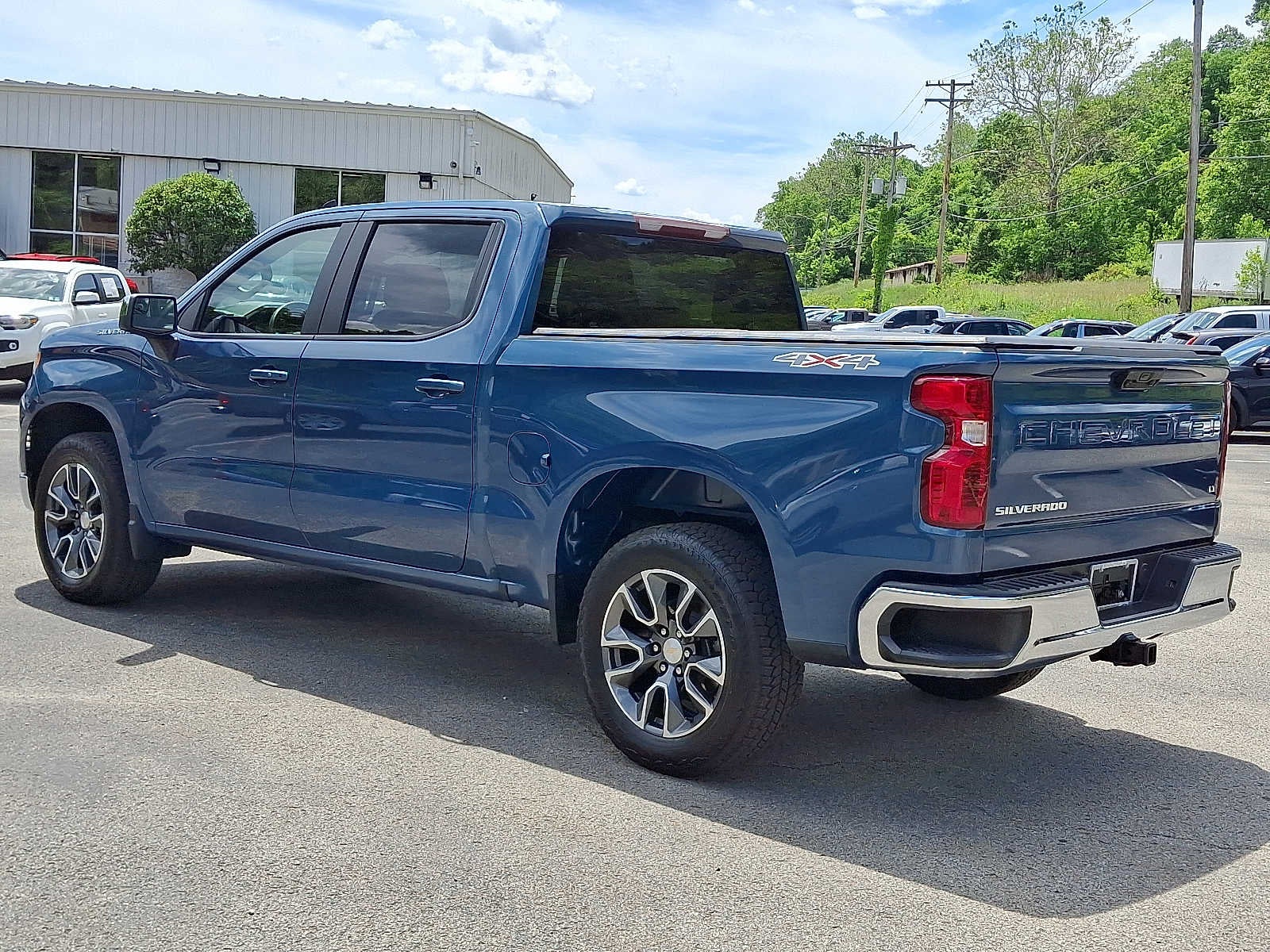 2024 Chevrolet Silverado 1500 LT (2FL)