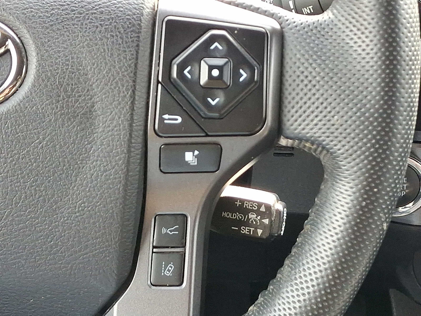 2021 Toyota Tacoma 4WD SR5