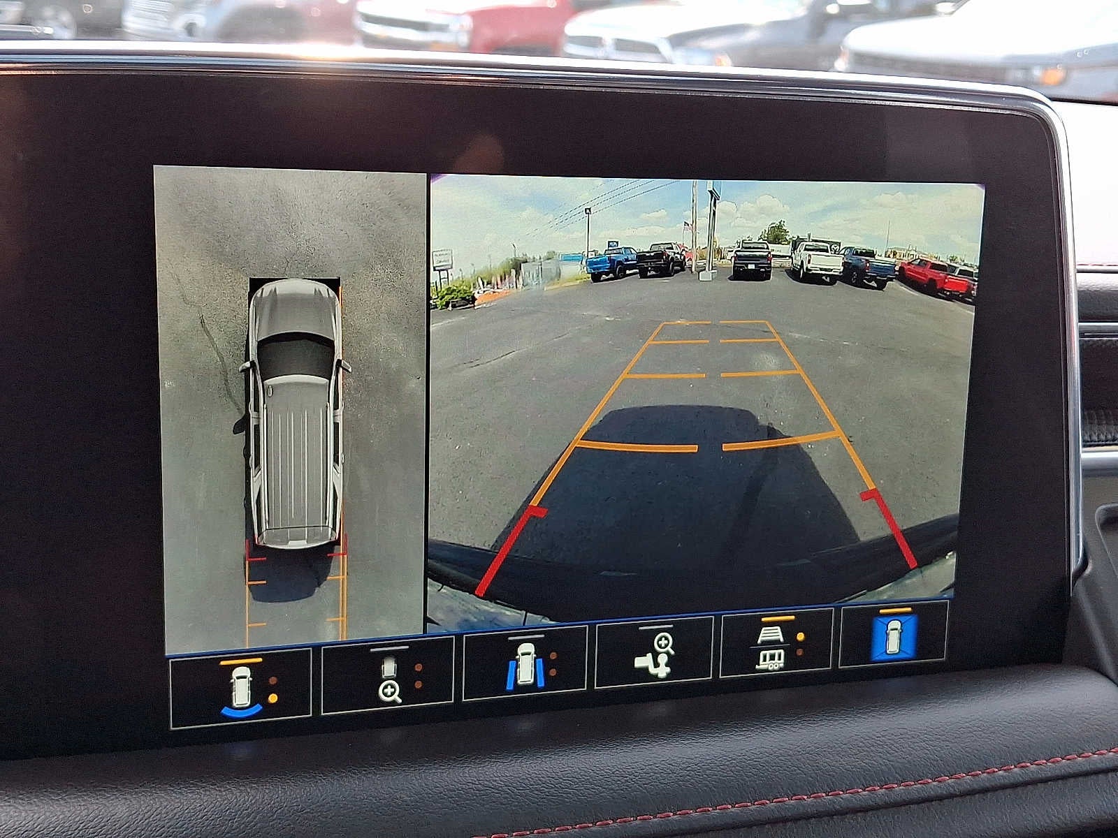 2022 Chevrolet Suburban RST