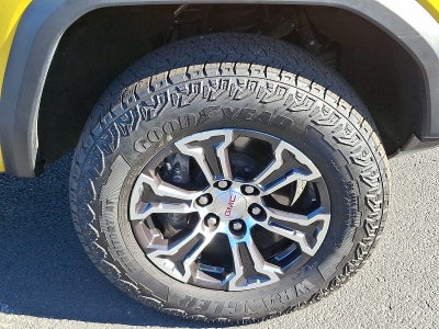 2023 GMC Canyon AT4