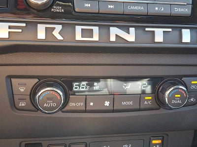 2025 Nissan Frontier SL