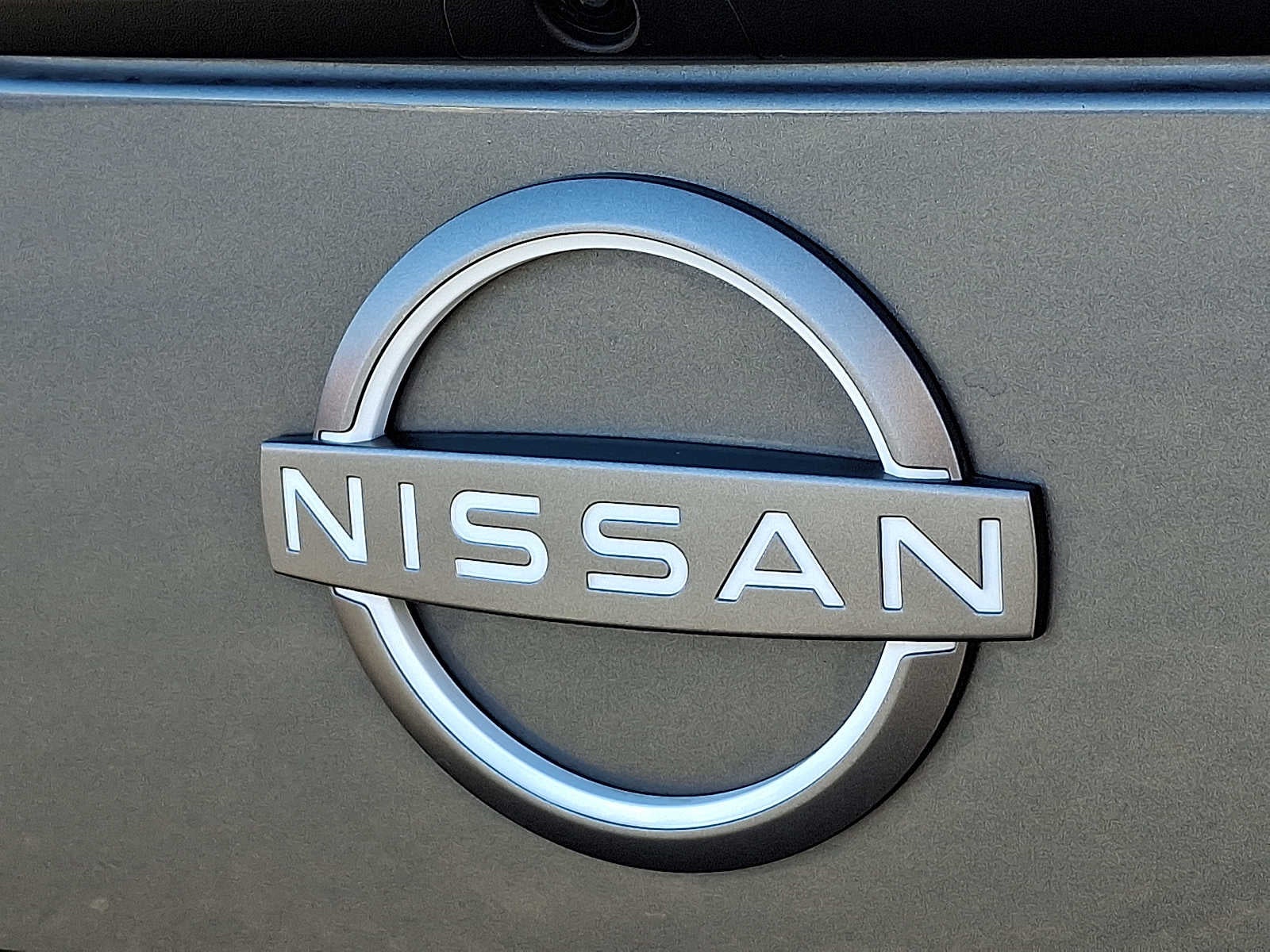 2025 Nissan Frontier SL