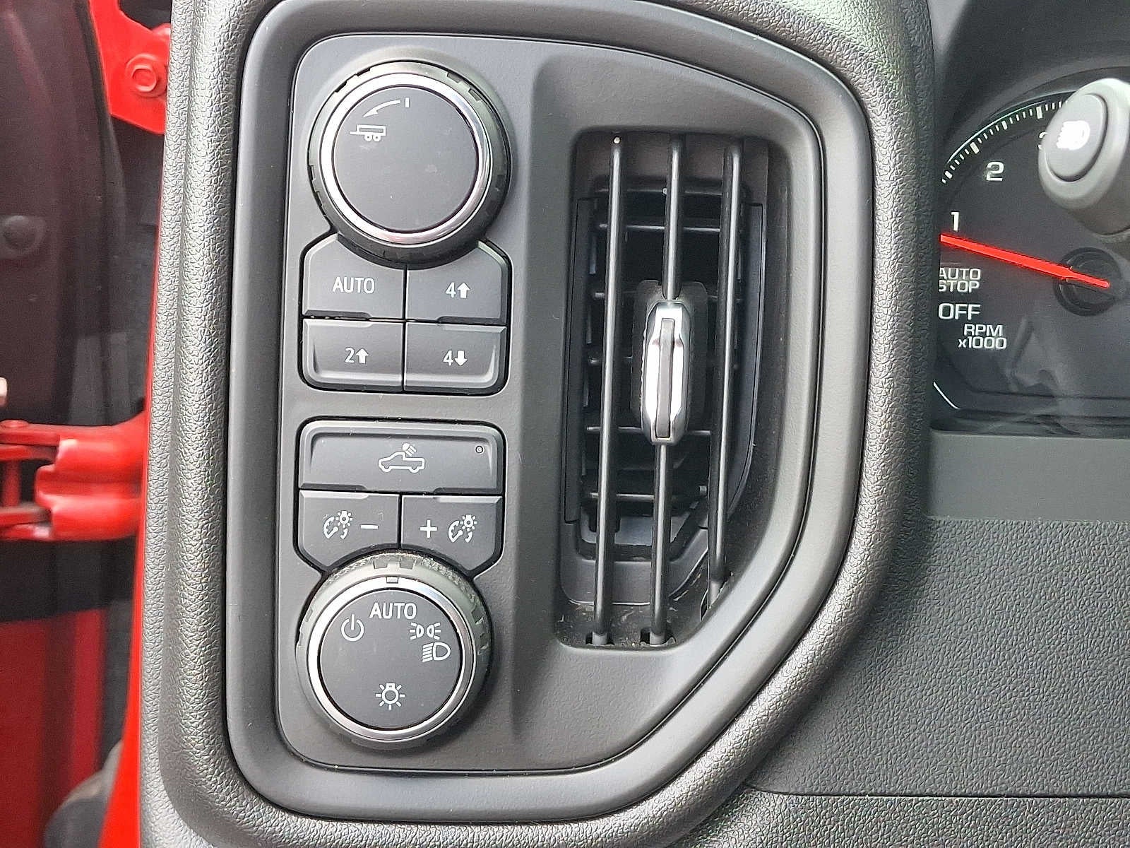 2024 Chevrolet Silverado 1500 Custom Trail Boss