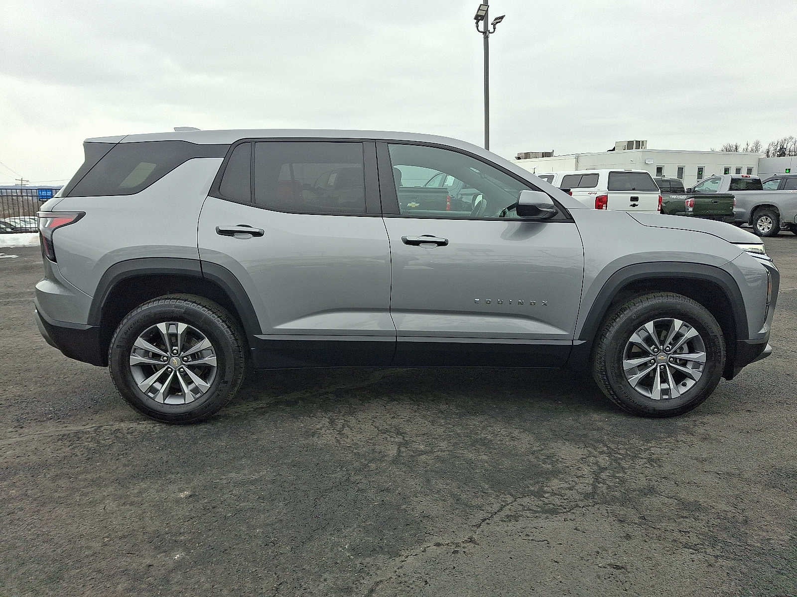 2025 Chevrolet Equinox LT
