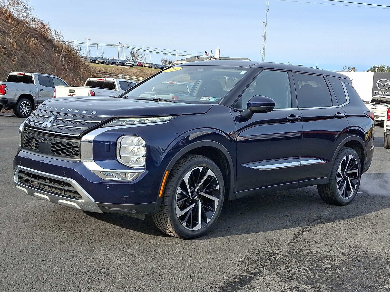 2024 Mitsubishi Outlander SE