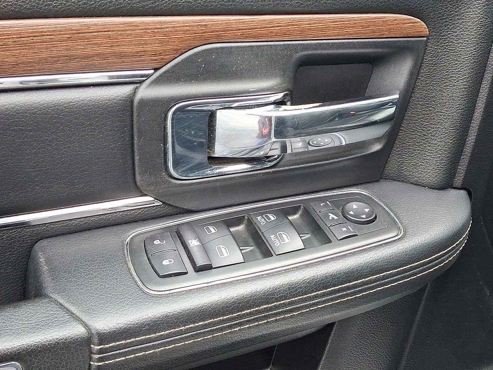 2014 RAM 1500 Laramie