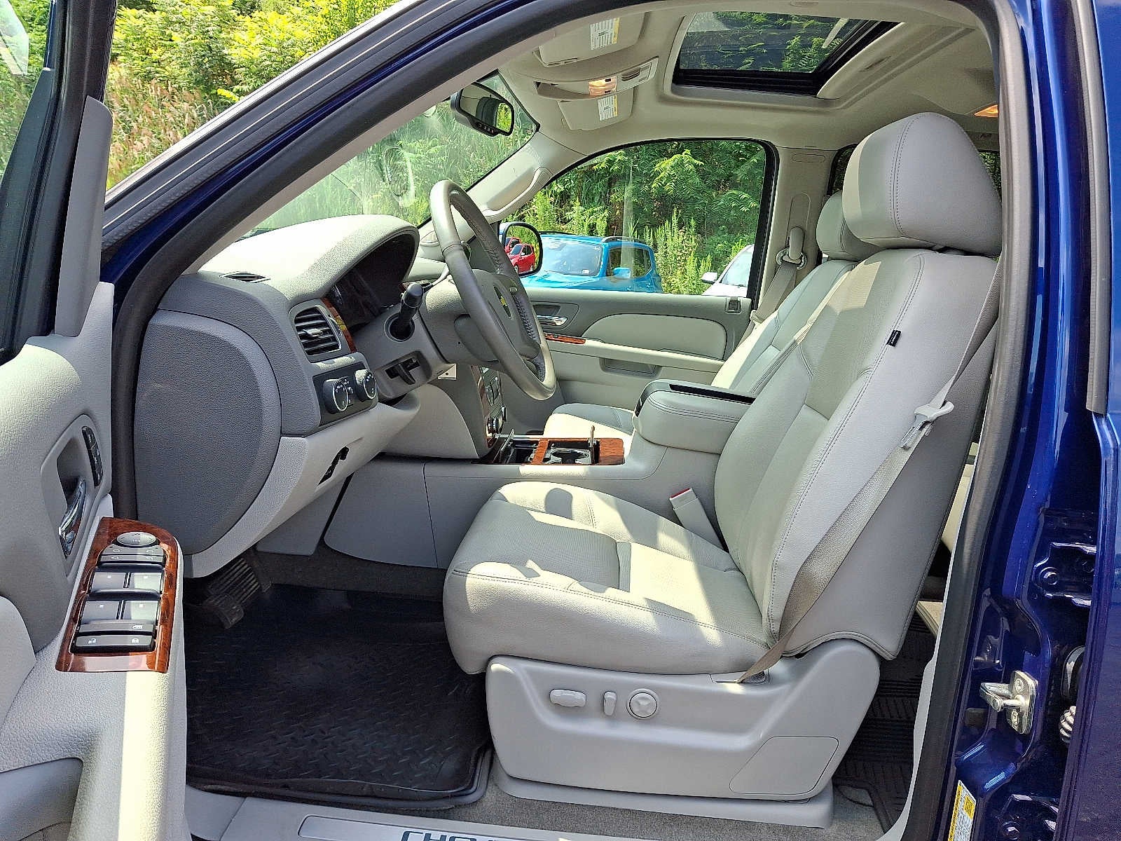 2013 Chevrolet Avalanche LTZ
