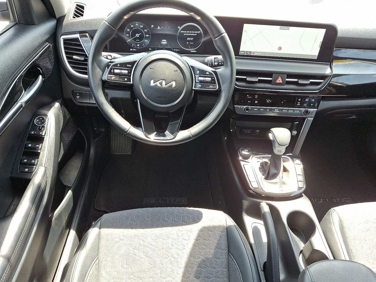 2024 Kia Seltos S - Photo 11