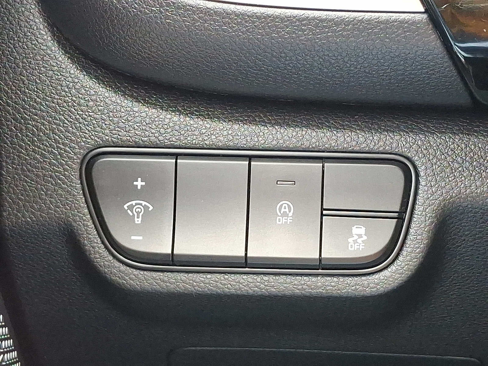 2024 Kia Seltos S - Photo 25