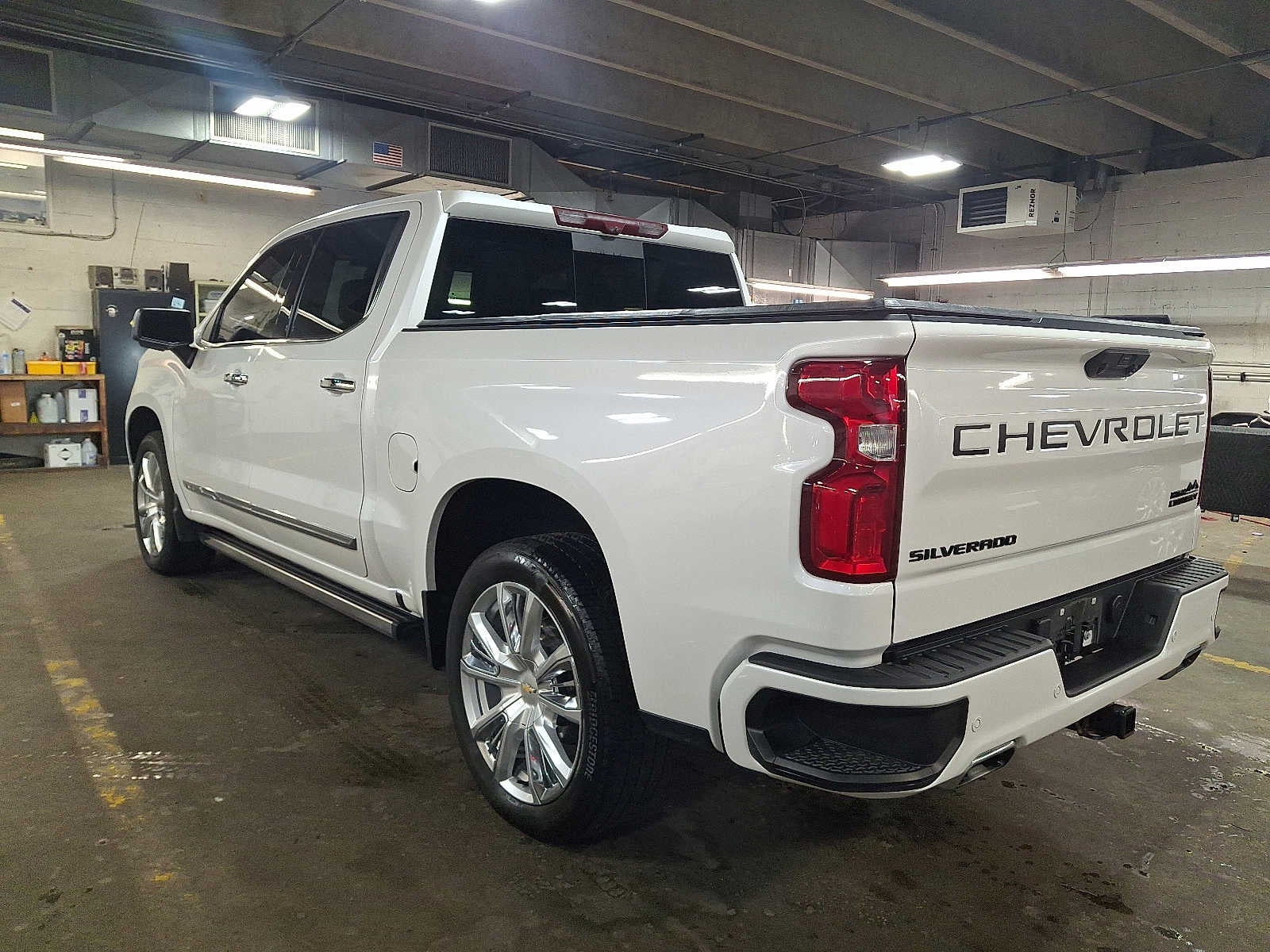 2023 Chevrolet Silverado 1500 High Country