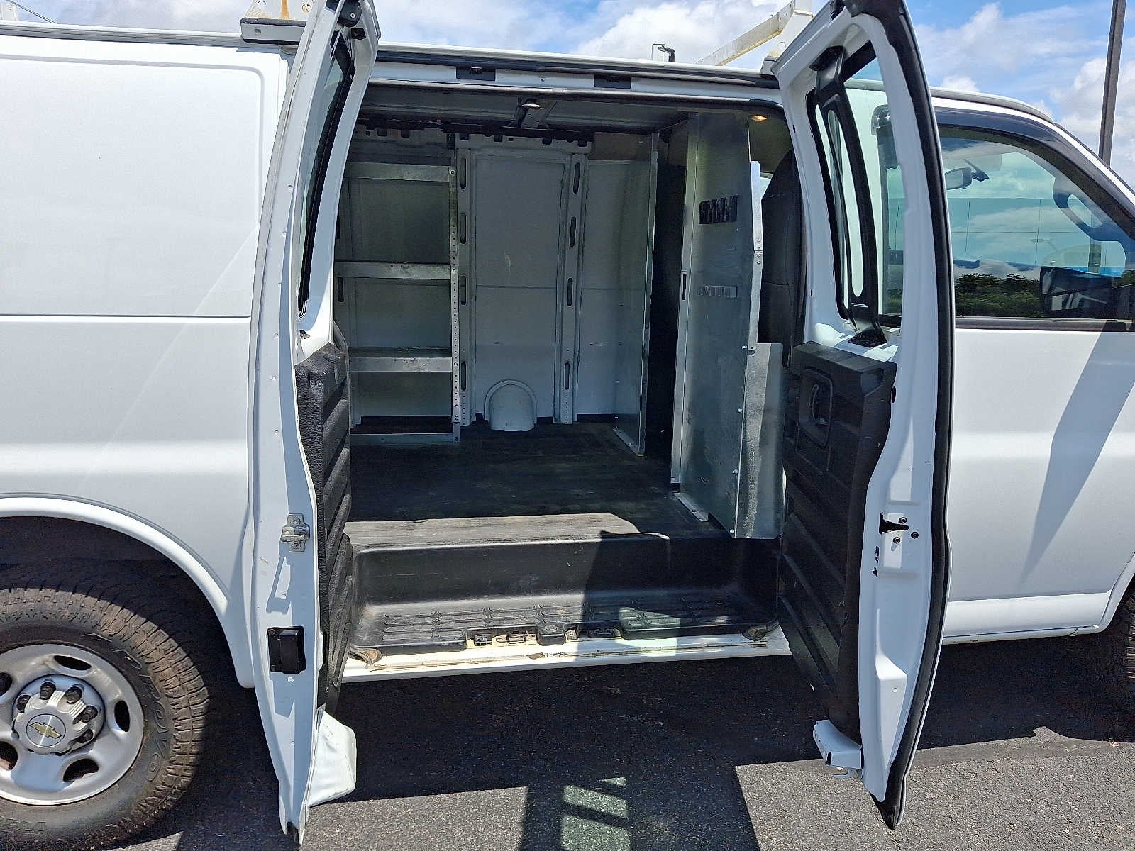 2020 Chevrolet Express Cargo 2500 RWD 2500 135"