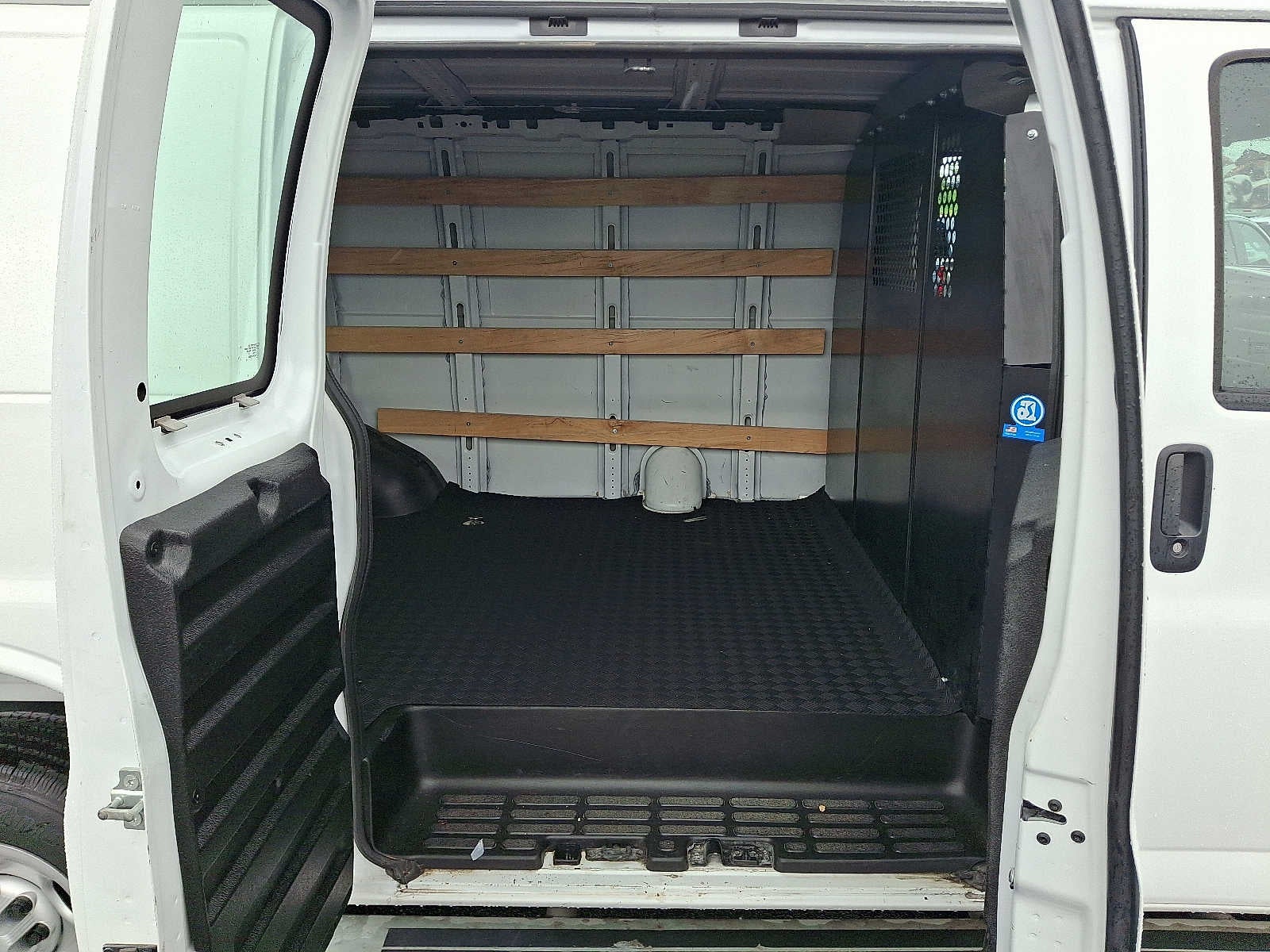 2025 GMC Savana Cargo Work Van