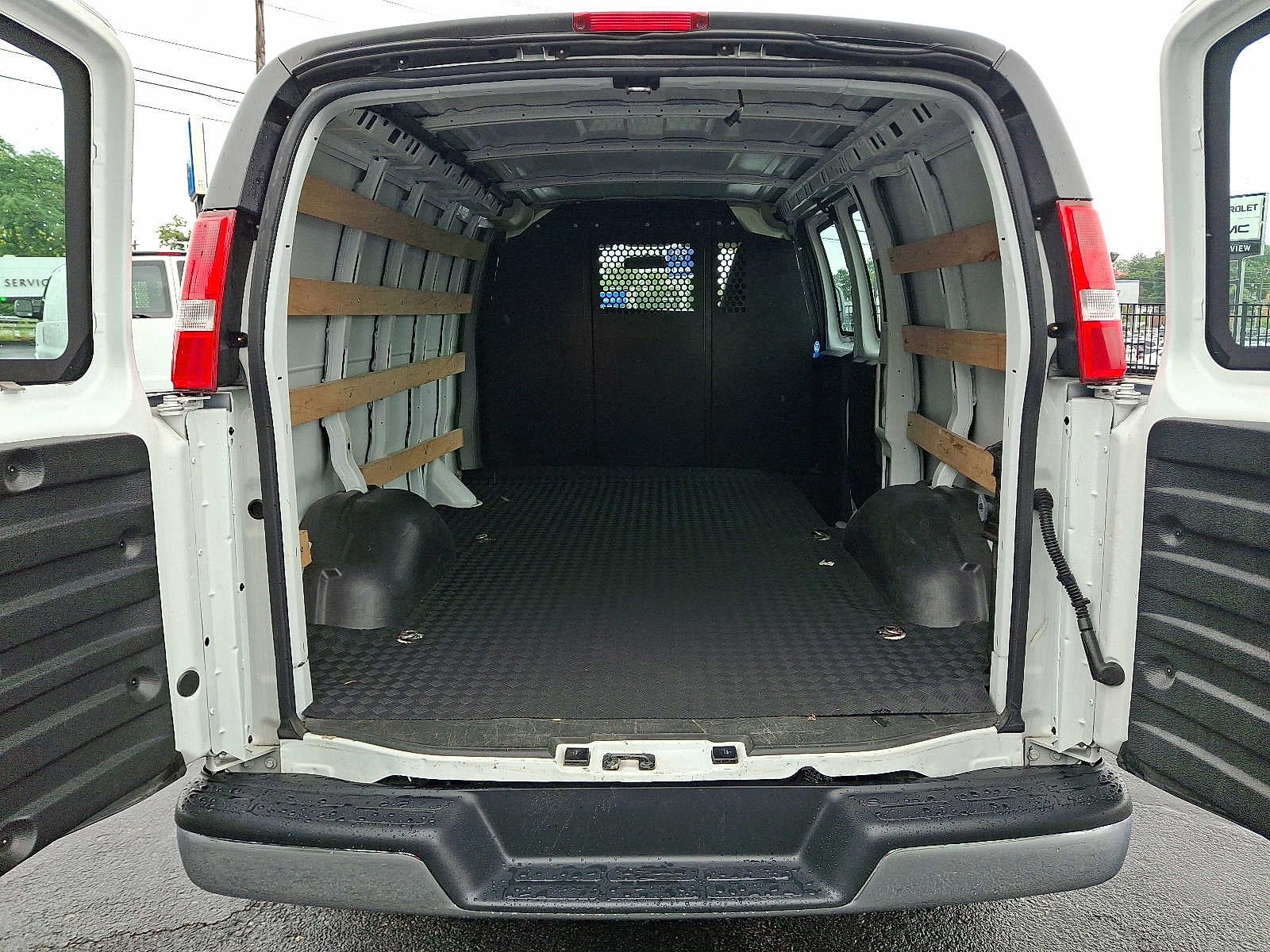 2025 GMC Savana Cargo Work Van