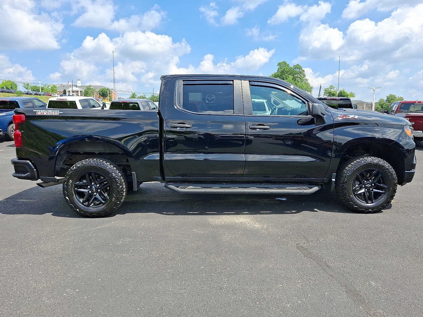 2024 Chevrolet Silverado 1500 Custom Trail Boss