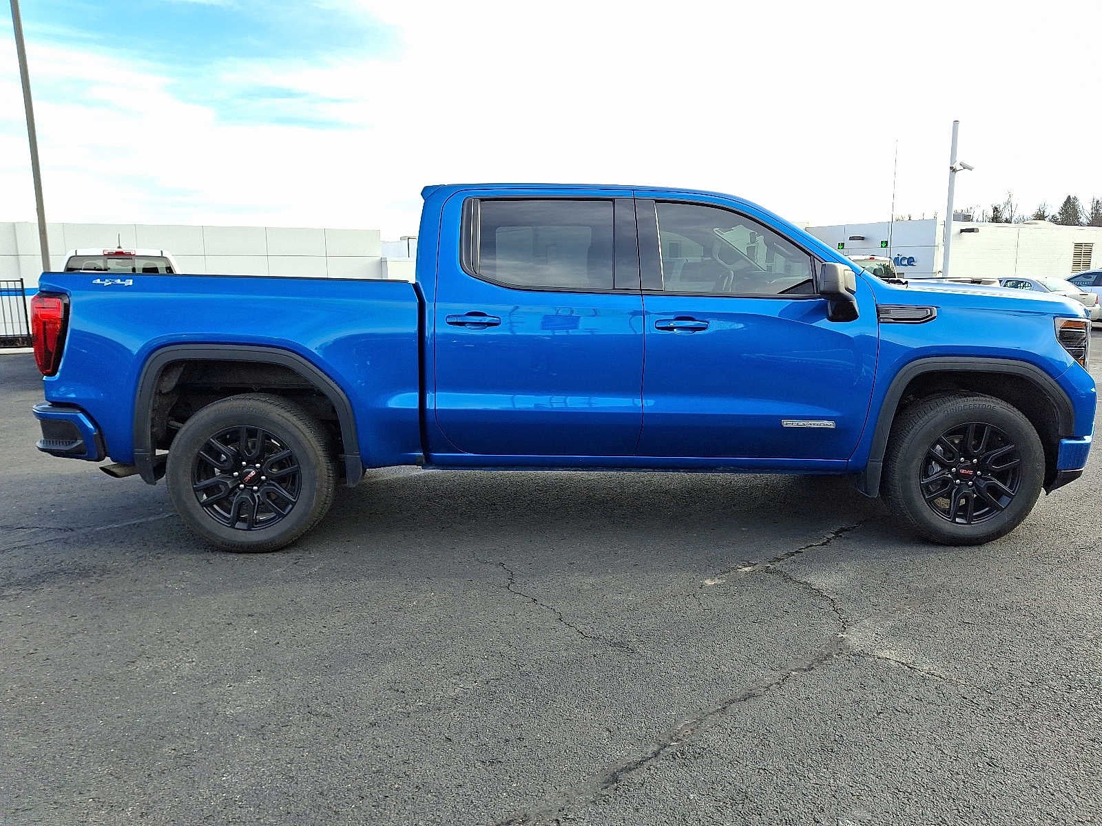 2024 GMC Sierra 1500 Elevation