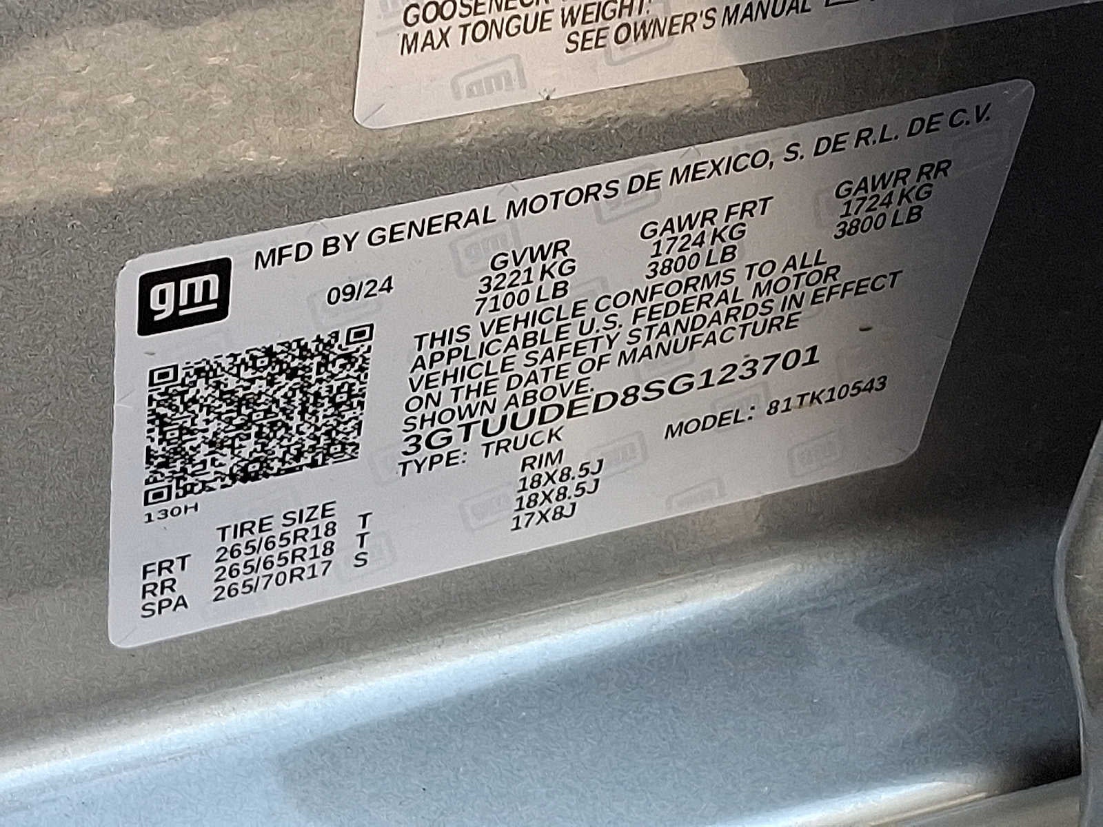 2025 GMC Sierra 1500 SLT