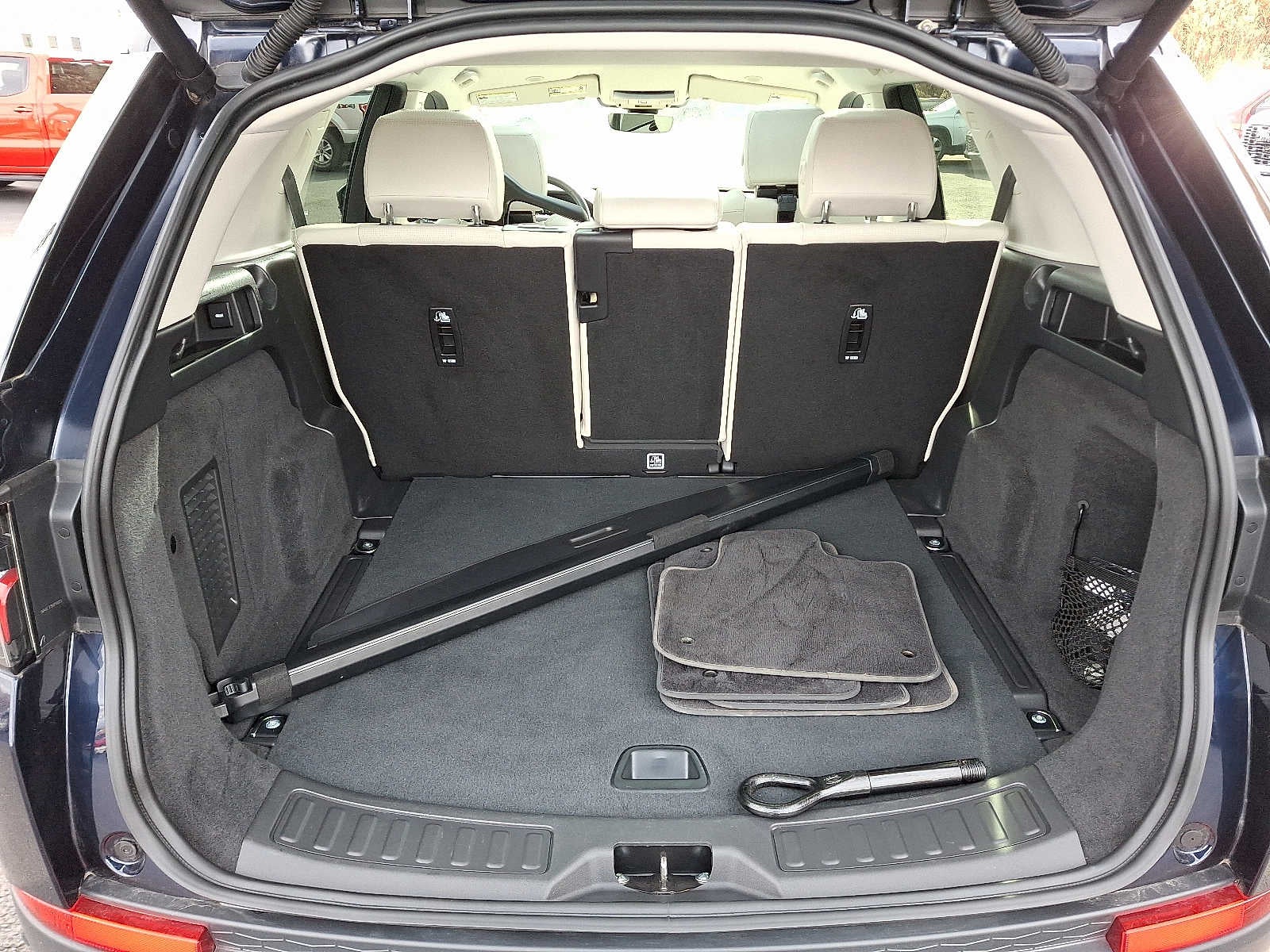 2023 Land Rover Discovery Sport SE