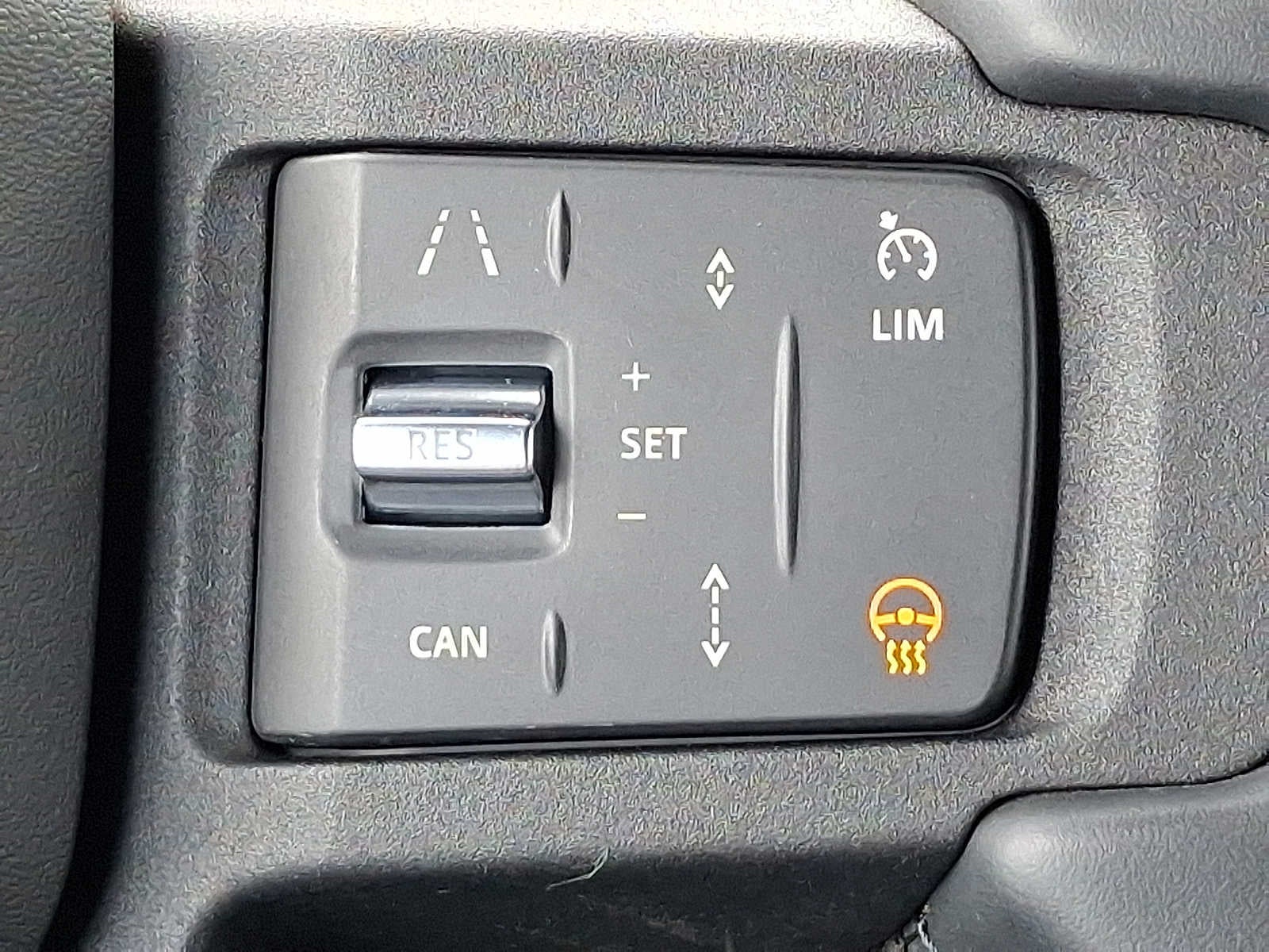 2023 Land Rover Defender 75th Edition